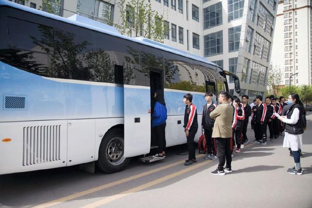 去醫院體檢已過(guò)時(shí)，移動(dòng)醫療車(chē)讓體檢更便捷