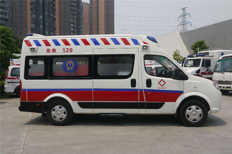 救護車(chē)一次多少錢(qián)？出車(chē)費用太高或成救護難題？02